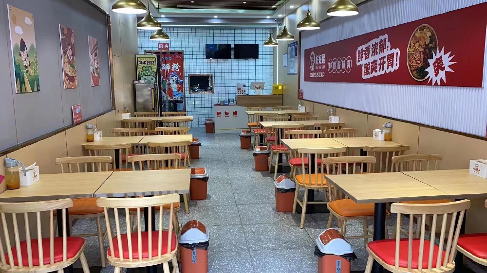 Professional manufacturer of dining tables and chairs, source manufacturer, quality assurance, customized dining tables according to customer needs